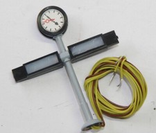 BRAWA 5290 Bahnsteigleuchte mit Richtungsanzeiger H0 in OVP