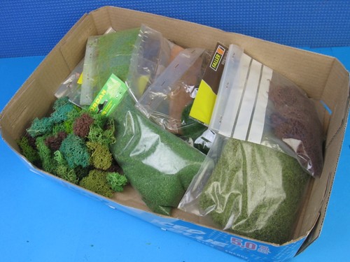 Modellbahn karton mit - ,