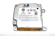 VW Passat 3B Steuergerät Airbag Airbagsteuergerät 1J0909607