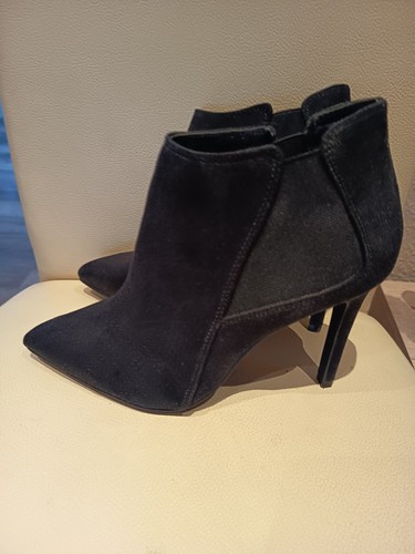 Schwarze stiefeletten - schwarze,