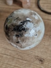 Weißer Labradorit Kugel ca 6,2 cm