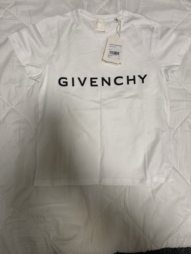 Givenchy tee shirt - givenchy, manchen