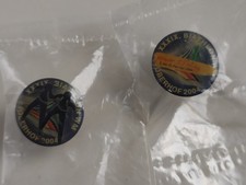 2  Pins Oberhof Biathlon WM 2004 Anstecker