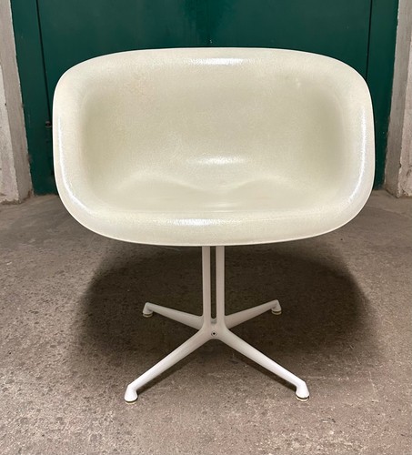 Fonda chair charles - ",