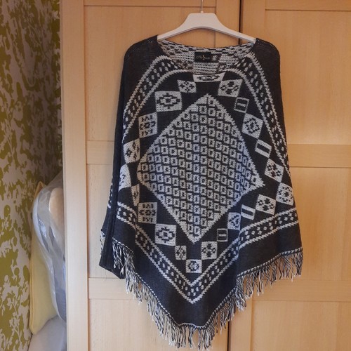 Poncho schwarz weiß strick - schwarz-weiß,,