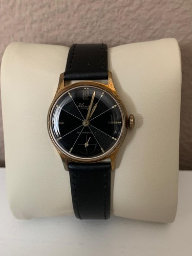 Schwarze vintage armbanduhr - schwarze,