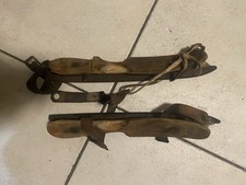 Antike Schlittschuhe mit Kufen