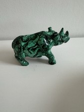 Malachit Heilstein Tier Nashorn Rhinozeros Edelstein Schutz Stärke Spirituell