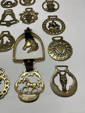 Vintage & Antikes Pferdegeschirr mit Messing Medaillons (30-80 Jahre alt)