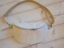 schöne Bauchtasche Handmade Creme  Cord crossbodybag Gürteltasche silber 