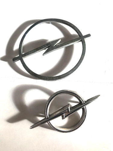 Emblem opel zwei alte - emblem,