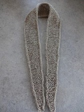 Handgestrickter Minischal