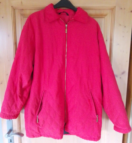 Rote gesteppte damenjacke - rote,