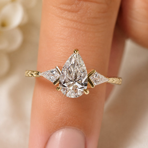 Lab grown diamond engagement - diamond,