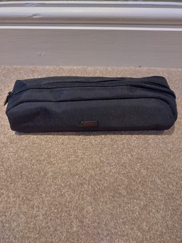 Tumi klein schmal schwarz