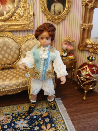 Porcelin louis xv1 - 1/12,