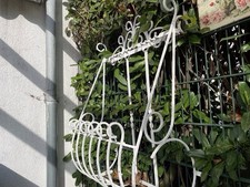 Großes Altes Fenstergitter