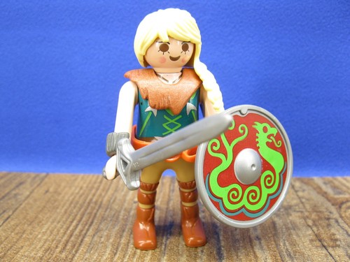 Schildmaid mit schild - mit,