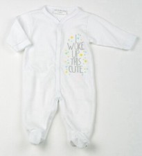 Neugeborenes Baby weißer Schlafanzug 5-8 Pfund Babyparty - Geschenk - neue Mutter