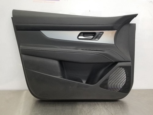 Nissan murano door trim - 25,