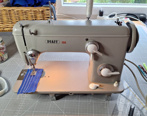 Nähmaschiene pfaff 260 - 260, –