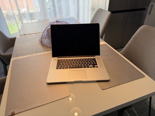 Apple macbook pro - pro, 15"
