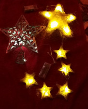 Sisal Lichterkette und Baumstern beleuchtet