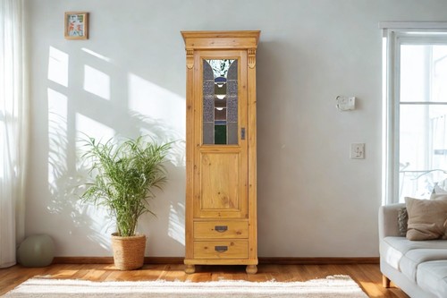 Schöner schmaler hochschrank - schöner,