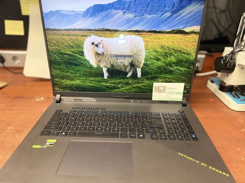 Asus rog strix g18 - g18, 5070