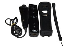Original Nintendo Wii/WiiU Remote Motion Plus inside Controller Schwarz+Nunchuck