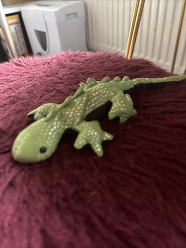 Süße kleine eidechse - kleine,