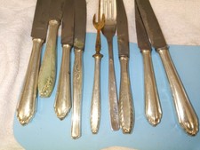 SILBERBESTECK MIT MESSER UND