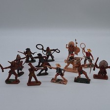 Konvolut Kunststoff Cowboy Indianer Figuren, Lone Star, Hong Kong u.a.