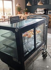 ​❄️ KUCHENVETRINE ? Bartscher Kühlvitrine RTW-120L – Gebraucht, Top Zustand! ❄️