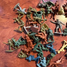 DDR Soldaten Plaste mini sehr alt ca 80 Stück