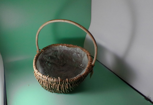 Kleine weidenkorb mit - kleine,
