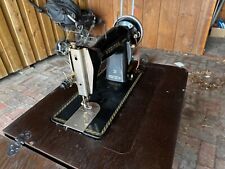 Veritas ,alte Schrank Nähmaschine mit  Zubehör,Spulen,Garn usw.