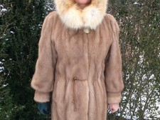 Nerzjacke, Nerzmantel mit
