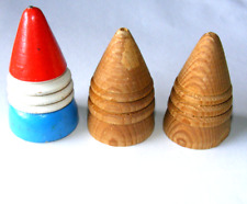 Alte Peitschenkreisel 3 Stk Holz Kreisel teils bunt Metallspitze od Rohling DDR
