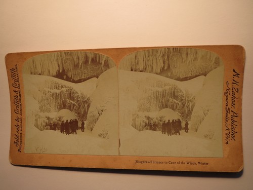 Niagara entrance cave of - -,