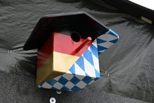 Nistkasten für Spatzen und Meisen, mehrfach lackiert, sehr Nässebeständig