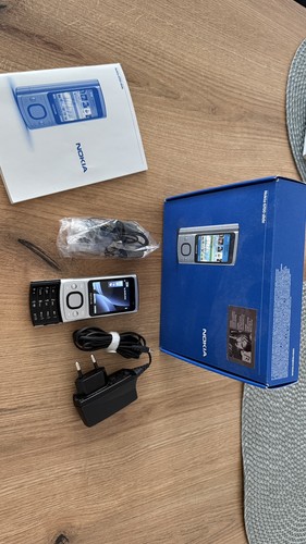 Nokia 6700 slide top - nokia,