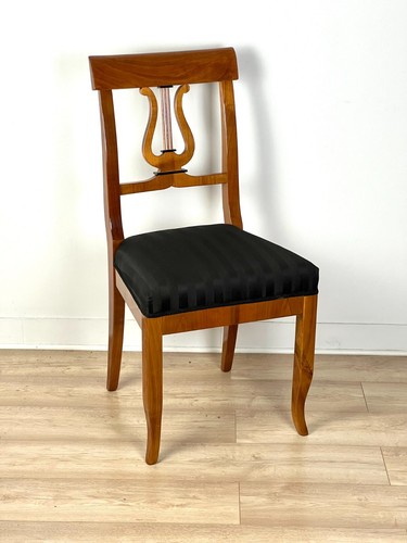 Biedermeier-Kirschholzstuhl