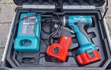 Original Makita 8270D Akkuschrauber 12V gebraucht funktionsfähig 2x Akkus Koffer