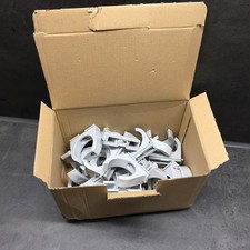 25 Stück M32 Klemmschellen PP Kunststoffrohr Klippschelle Montagerohr HUP