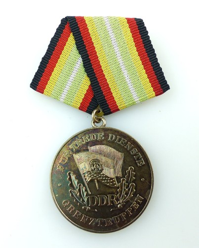 E2693 medaille für - für, treue