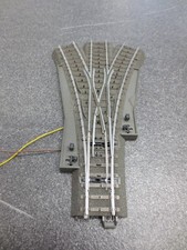 Märklin 24630 C-Gleis Dreiweg- Weiche mit Antrieb und Laterne