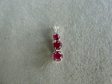 Anhänger mit 3 Rubinen, Länge17,5mm, Weißgold 10k, neu, €229,- jetzt €149,-