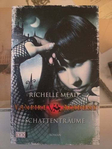 Richelle mead vampire academy - mead,