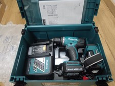 Makita DDF343 14 4V mit 2 Akkus und Ladegerät Inclusiv Lampe und Koffer Top